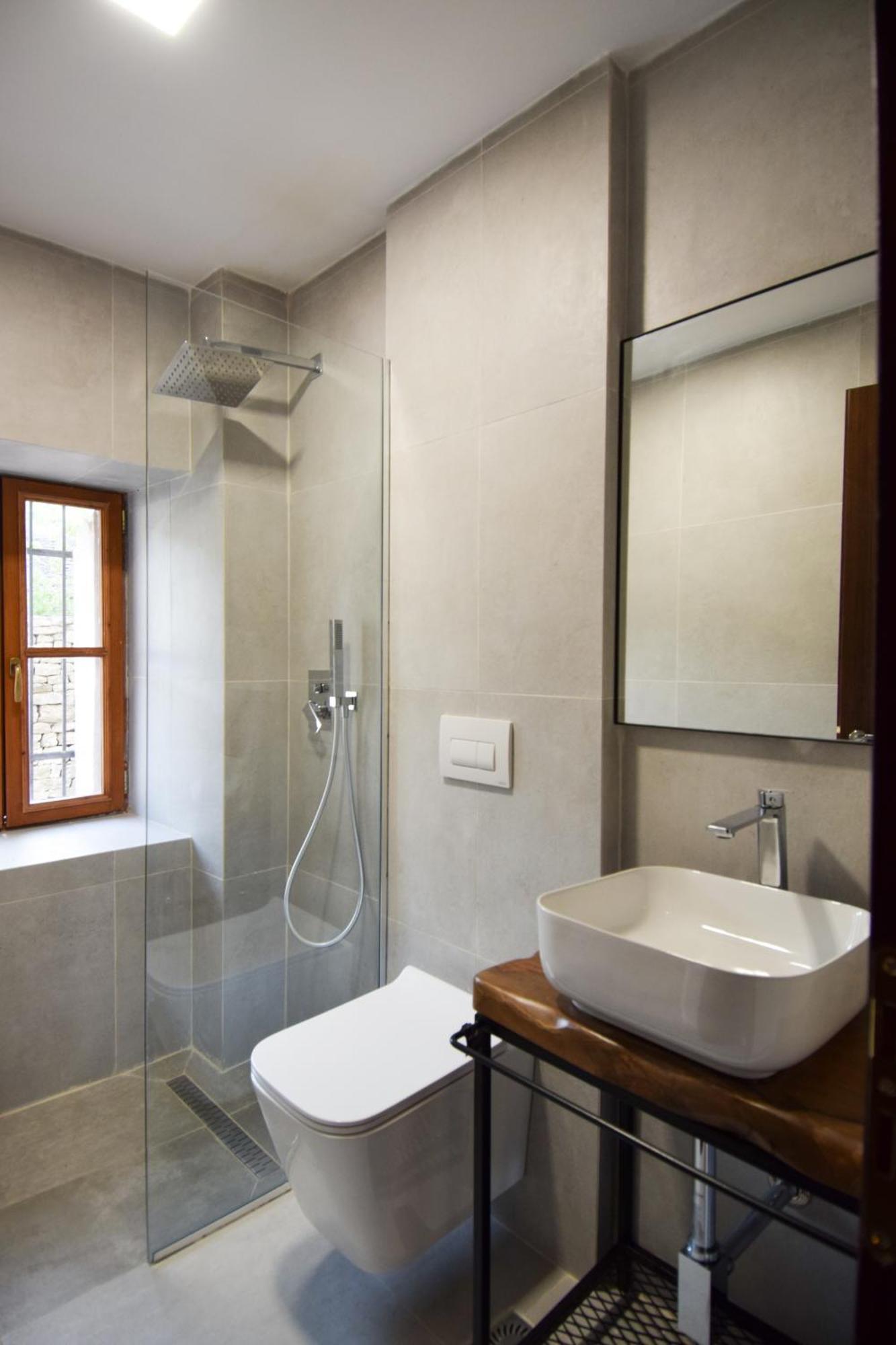 Aqueduct Inn Gjirokastër Exterior foto